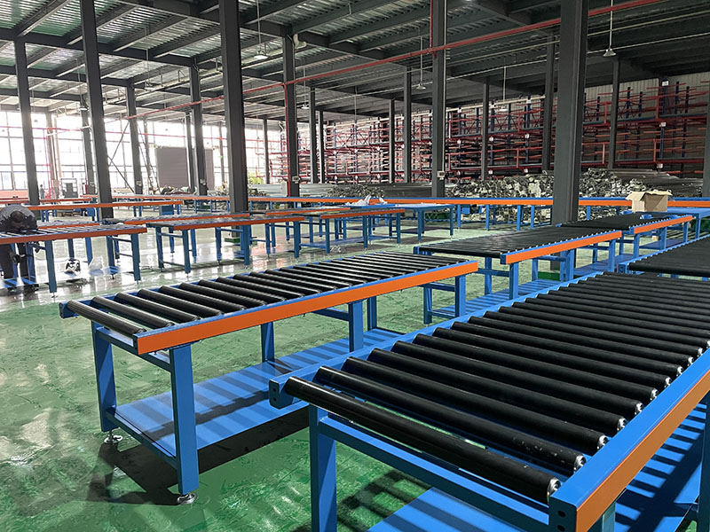 Gravity rollers are used in production lines